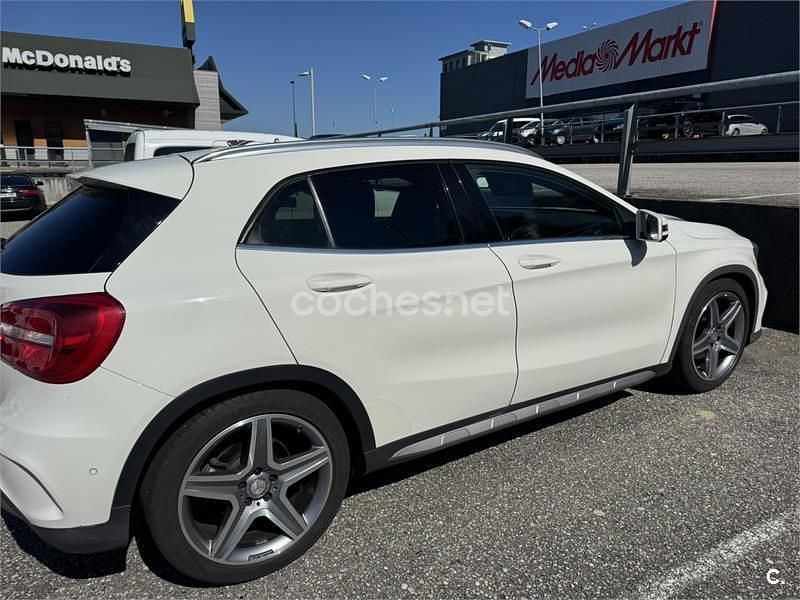 Usado Mercedes GLA220 AMG line 170 CV (125 kW) 2015 Blanco SUV