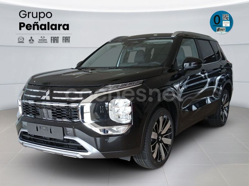 Negro Nuevo 2025 Mitsubishi Outlander P-HEV SUV | 53.900 € (Caro) - Imagen 1/4