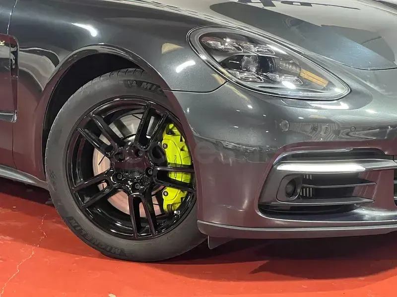 Occasion Porsche Panamera Sport Turismo 462 ch (339 kW) 2019 Gris Break