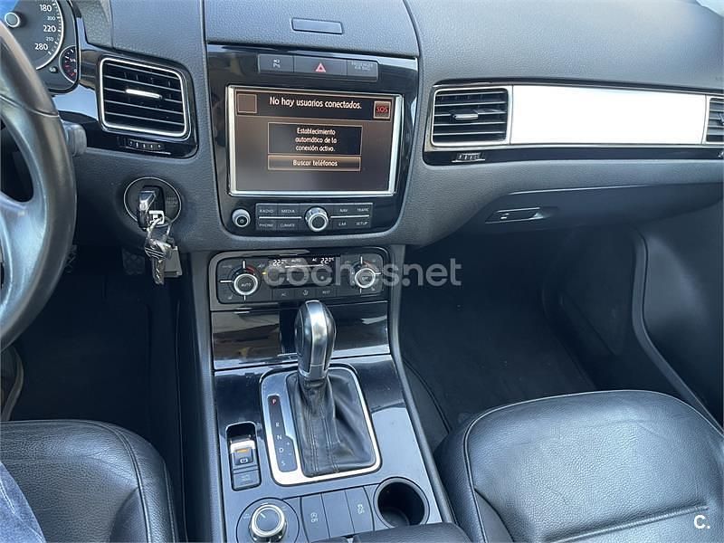 Usado VW Touareg 239 CV (175 kW) 2010 Gris / plata SUV