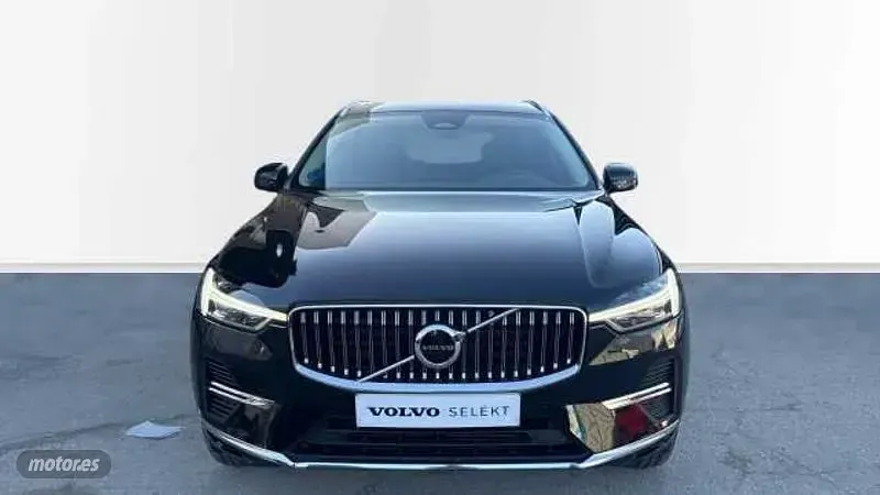 Usado Volvo XC60 Core 350 CV (257 kW) 2025 Negro SUV