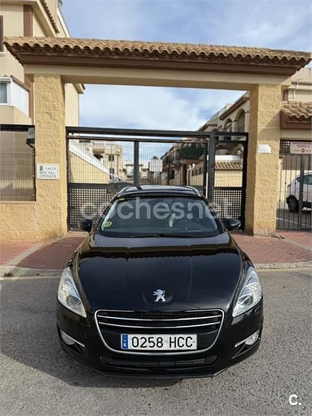 Usado Peugeot 508 SW Allure 140 CV (102 kW) 2011 Negro Familiar