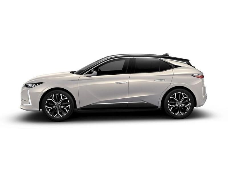 Gris claro Nuevo 2025 DS Automobiles DS4 Berlina | 34.475 € (Precio justo) - Imagen 1/4