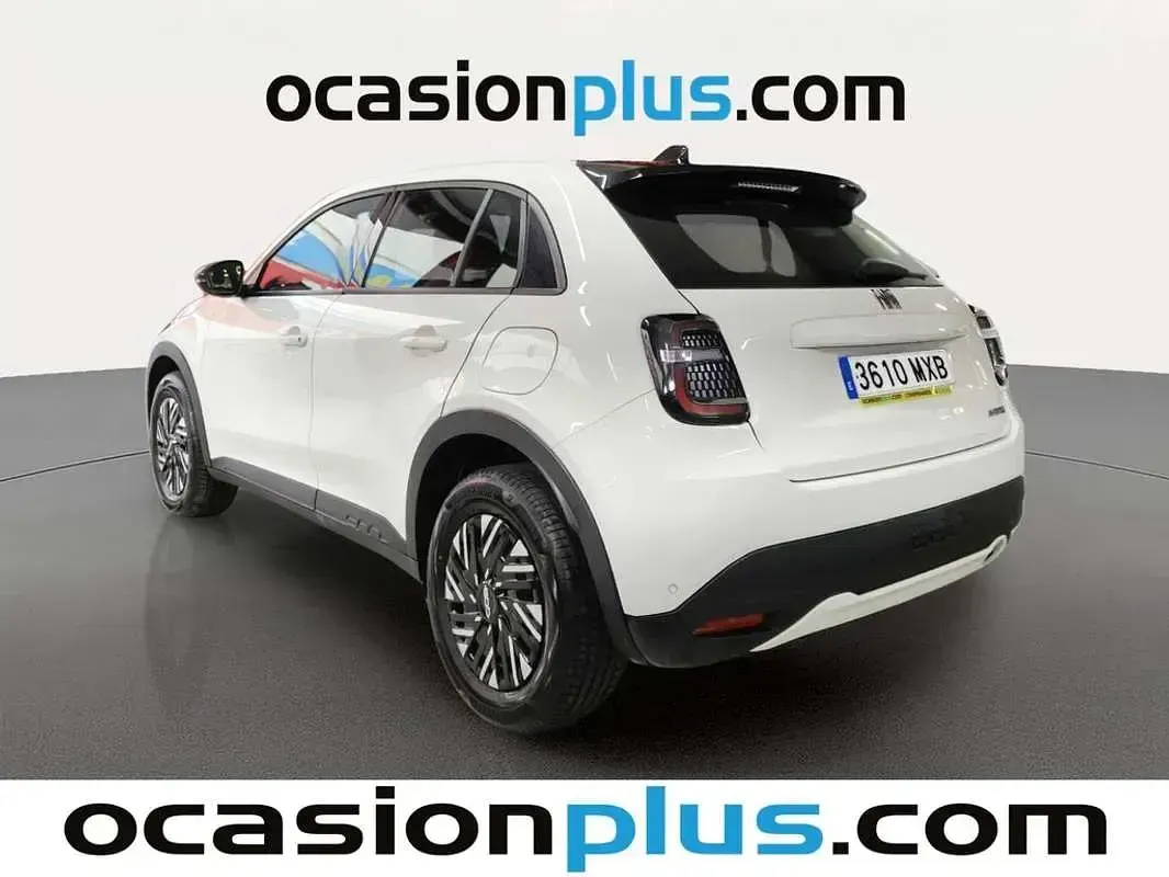 Usado Fiat 600 101 CV (74 kW) 2024 Blanco SUV