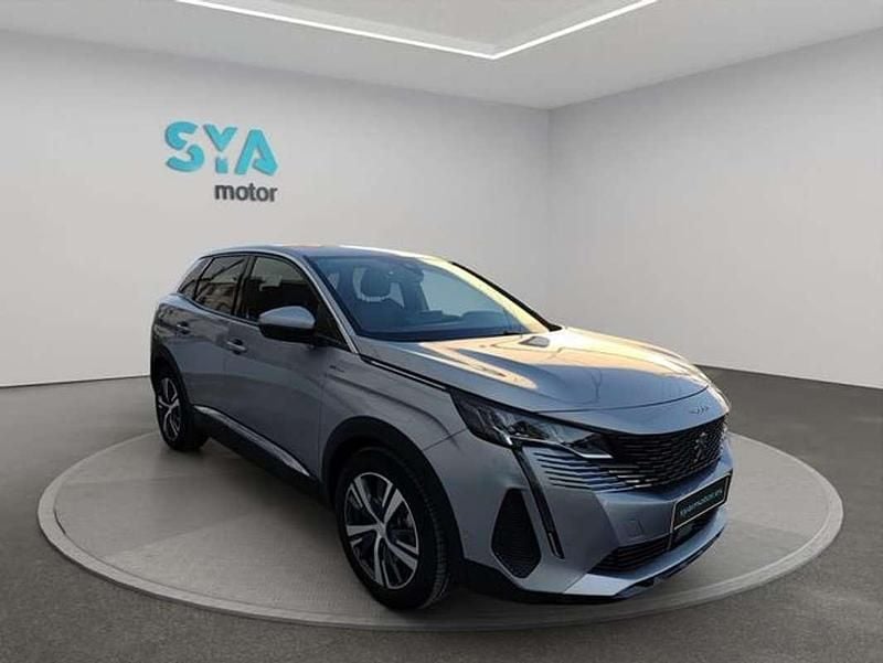 Usado Peugeot 3008 Allure 224 CV (164 kW) 2021 Gris SUV