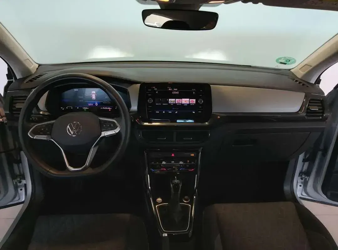 Usado VW T-Cross 116 CV (85 kW) 2025 Plateado SUV