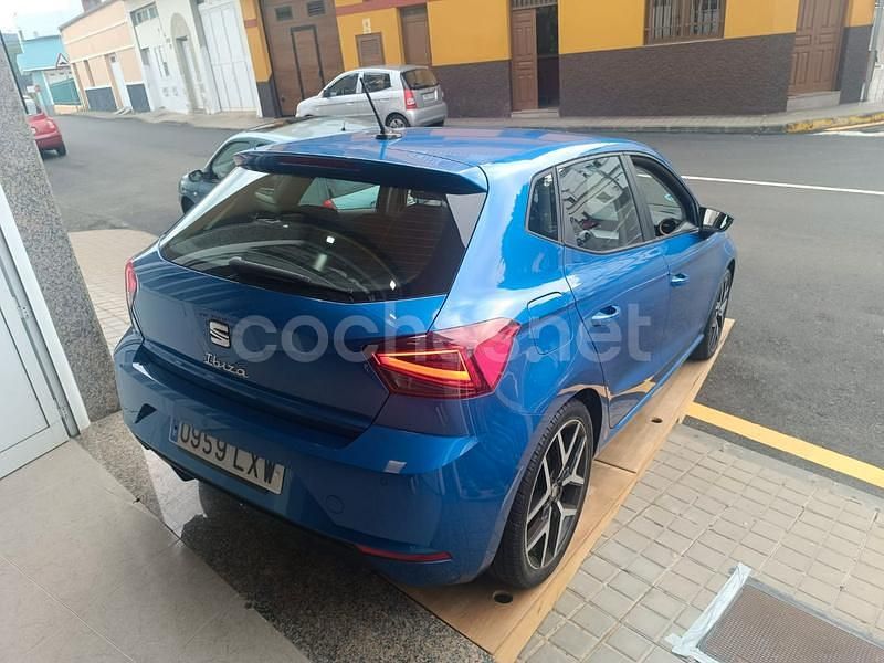 Usado Seat Ibiza Style Plus 110 CV (80 kW) 2022 Azul Berlina