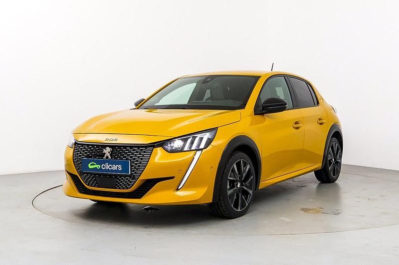 Usado Peugeot 208 GT 100 CV (73 kW) 2021 Amarillo Utilitario