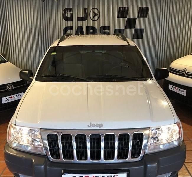 Usado Jeep Grand Cherokee Laredo 140 CV (102 kW) 1999 Gris / plata SUV