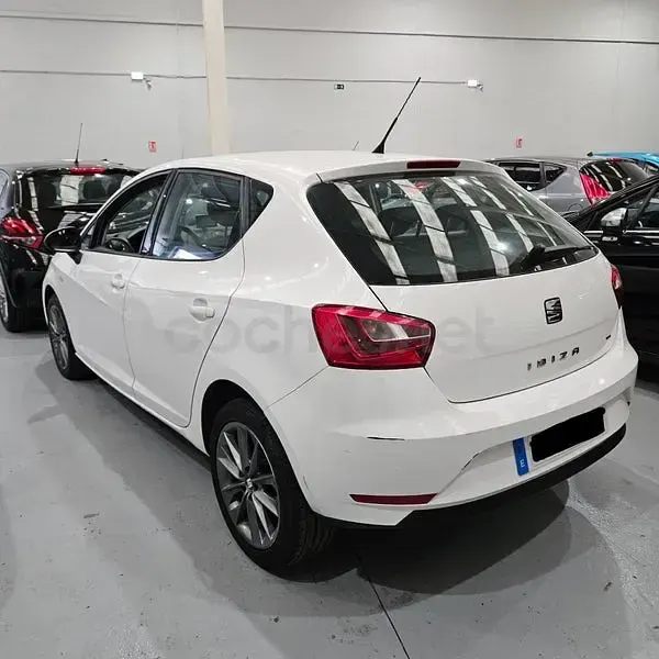 Usado Seat Ibiza I-Tech 90 CV (66 kW) 2014 Blanco Berlina