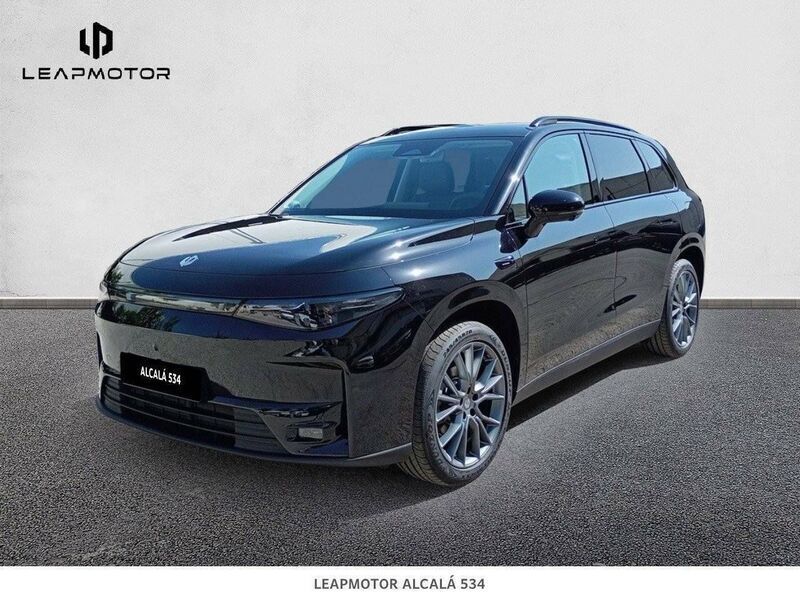 Gris Nuevo 2025 Leapmotor C10 SUV | 32.490 € (Precio justo) - Imagen 1/4