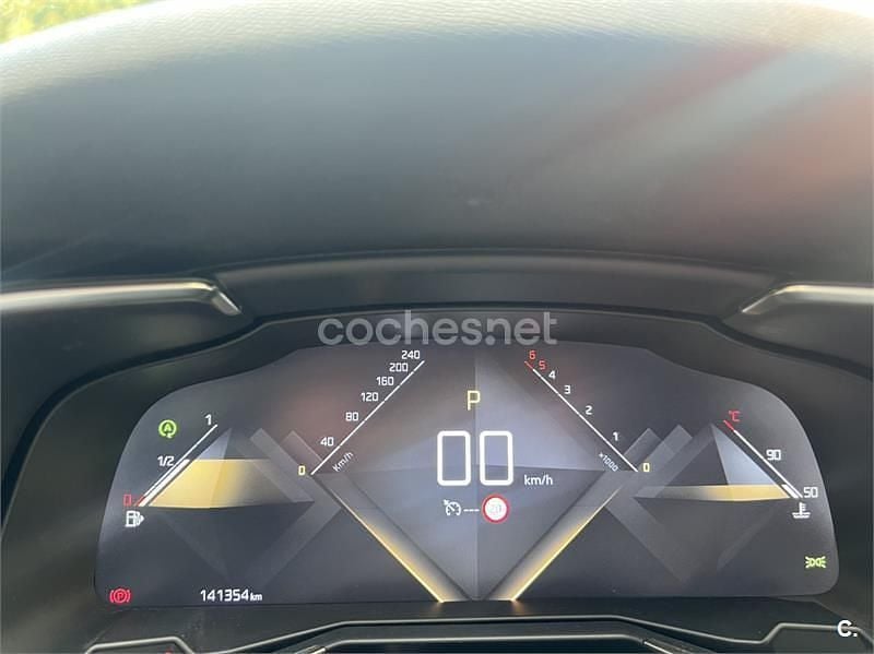 Usado DS Automobiles DS7 Crossback 180 CV (132 kW) 2018 Gris / plata SUV