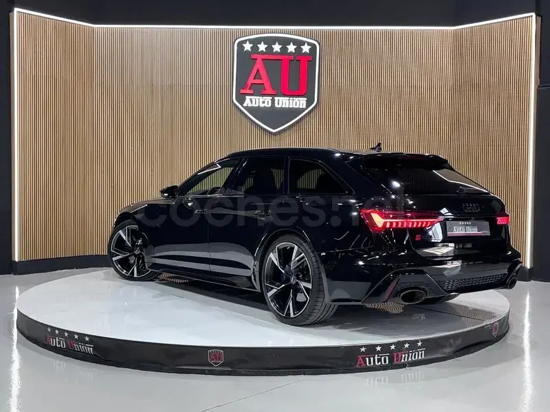 Usado Audi RS6 600 CV (441 kW) 2020 Negro Familiar
