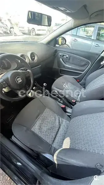 Usado Seat Ibiza Sport 85 CV (62 kW) 2007 Negro Utilitario