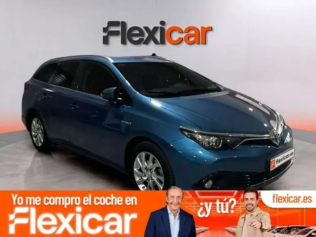 Usado Toyota Auris Hybrid Active 136 CV (100 kW) 2017 Familiar