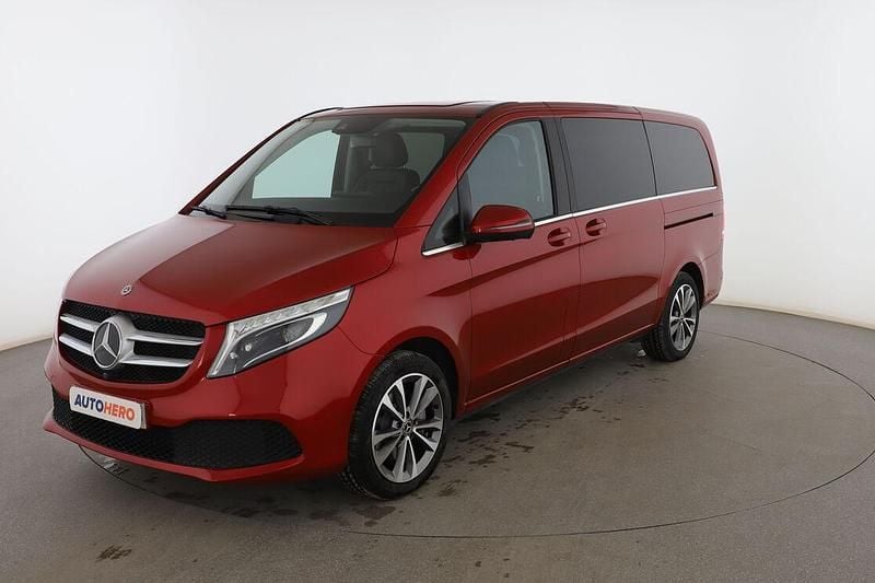 Usado Mercedes V300 Avantgarde 239 CV (175 kW) 2021 Rojo Monovolumen