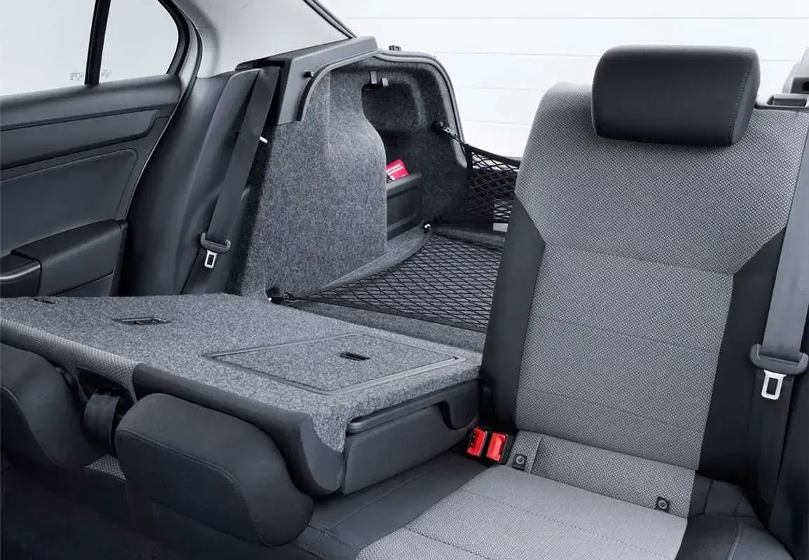 Käytetty Skoda Rapid Ambition 110 HP (80 kW) 2018 Sininen Viistoperä