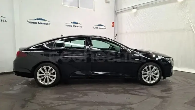 Usado Opel Insignia Business Elegance 170 CV (125 kW) 2021 Negro Berlina