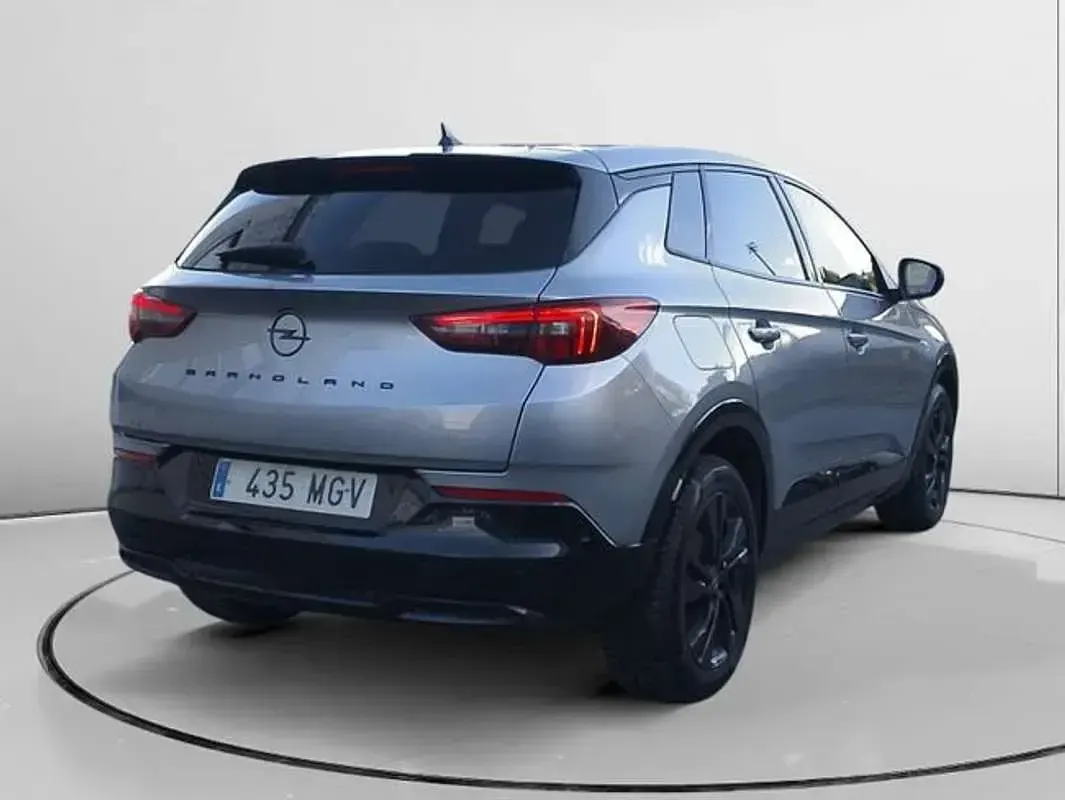 Usado Opel Grandland X GS Line 131 CV (96 kW) 2023 Gris SUV