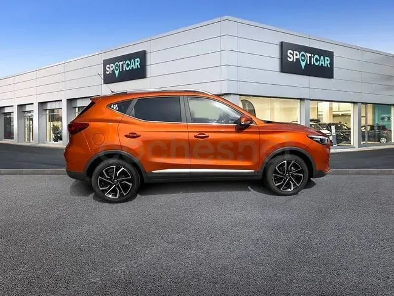 Usado MG ZS Luxury 106 CV (77 kW) 2024 Naranja SUV