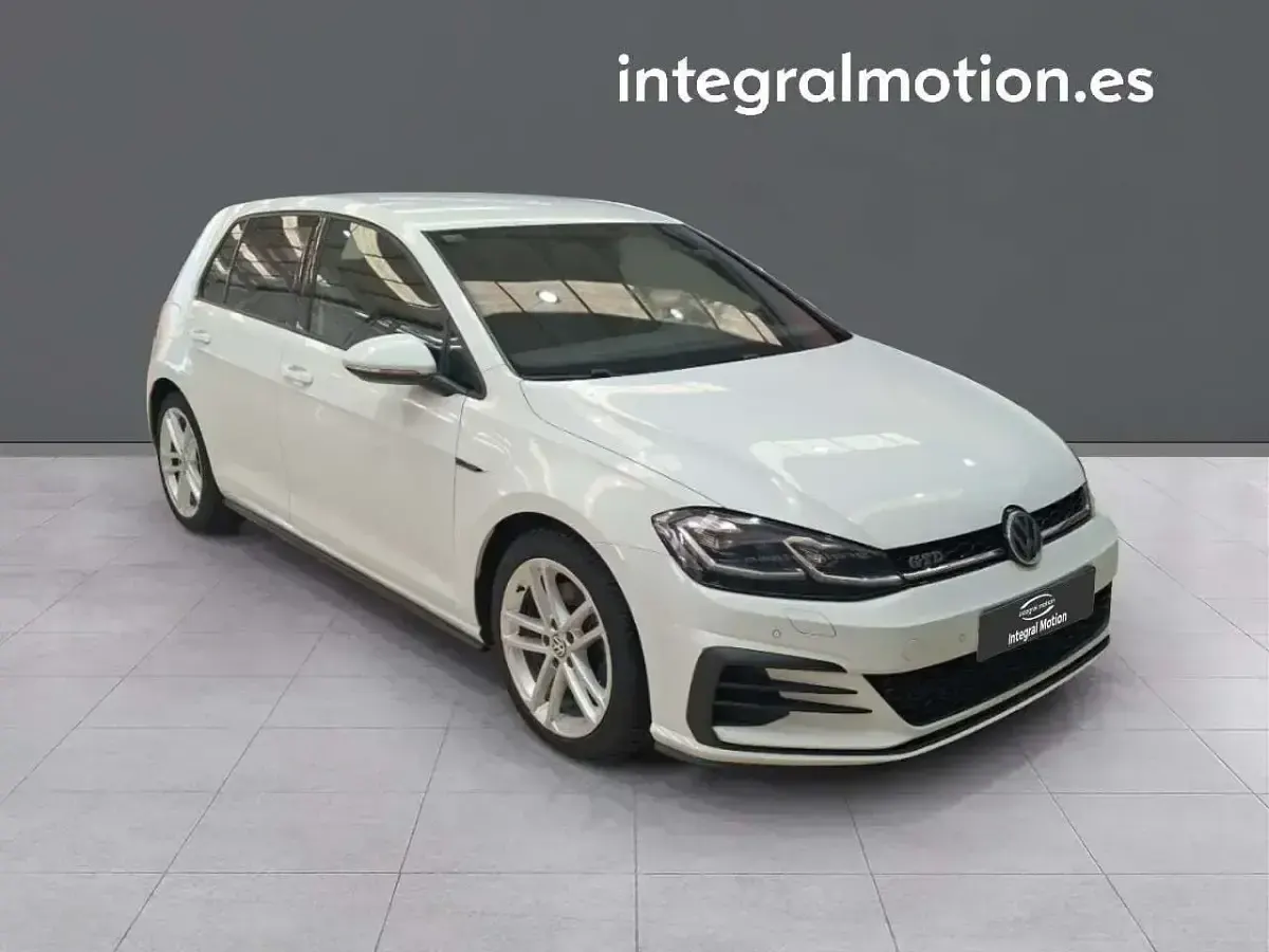 Używany VW Golf VII GTD 183 KM (134 kW) 2018 Biały