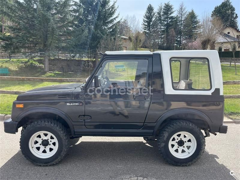 Negro Usado 2002 Suzuki Samurai SUV | 8250 € - Imagen 1/4