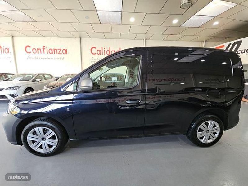 Usado VW Caddy 102 CV (75 kW) 2021 Negro Monovolumen