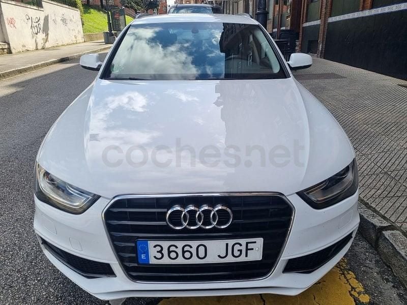 Usado Audi A4 S-Line 150 CV (110 kW) 2015 Blanco Familiar