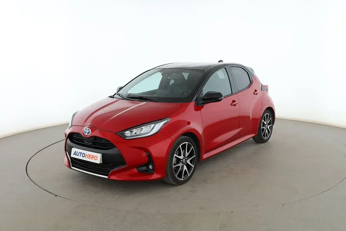Usado Toyota Yaris Plus 116 CV (85 kW) 2022 Utilitario