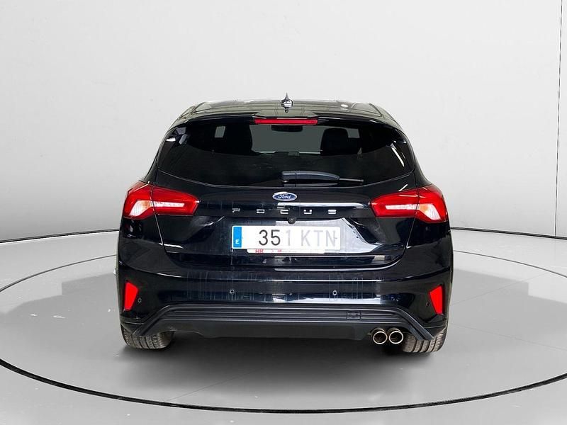 Usado Ford Focus ST-Line 125 CV (91 kW) 2019 Negro Berlina