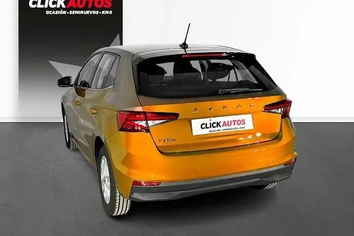 Usado Skoda Fabia Ambition 110 CV (80 kW) 2024 Negro Utilitario