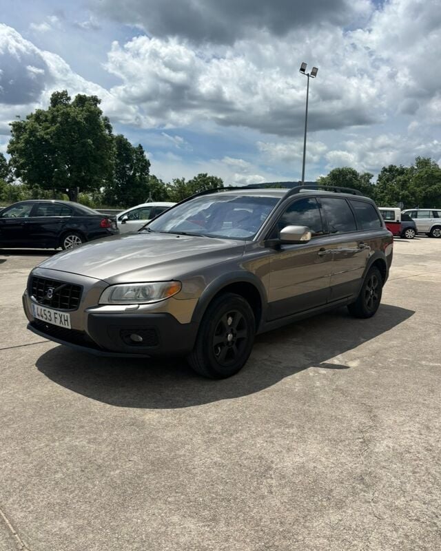 Marrón Usado 2007 Volvo XC70 Kinetic SUV | 5999 € - Imagen 1/4