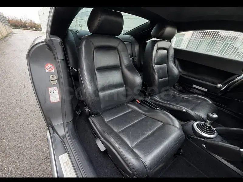 Usado Audi TT S-Line 180 CV (132 kW) 2000 Marrón Coupe