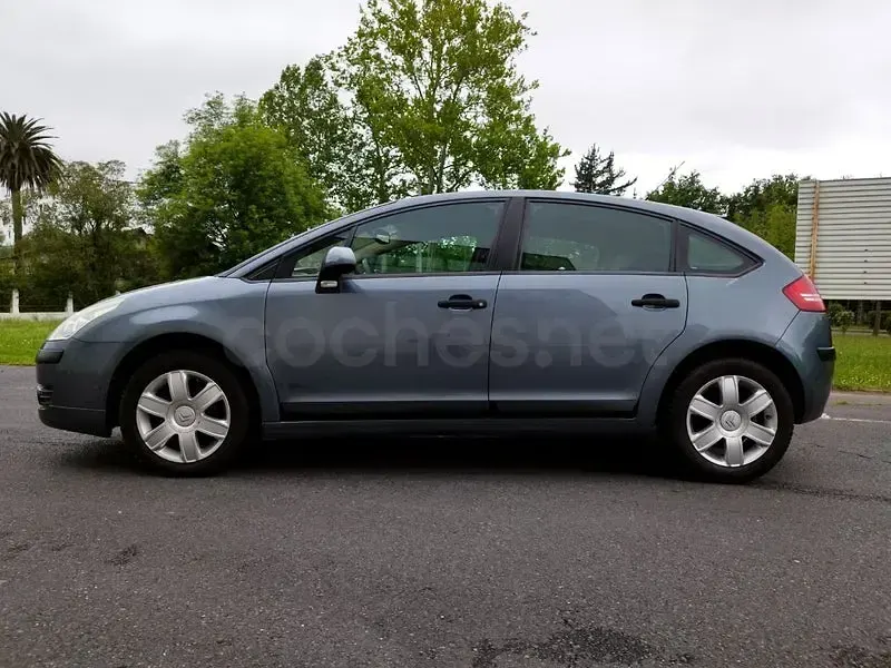 Usado Citroën C4 110 CV (80 kW) 2008 Gris / plata Berlina