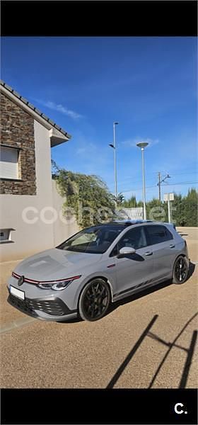 Usado VW Golf VIII GTI Clubsport 301 CV (221 kW) 2023 Gris / plata Berlina