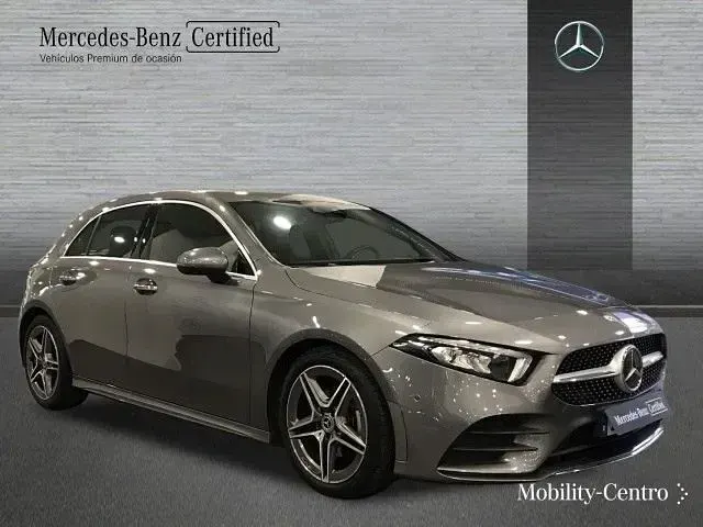 Usado Mercedes A180 136 CV (100 kW) 2020 Gris montaña
