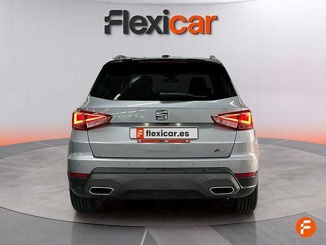 Usado Seat Arona FR 110 CV (80 kW) 2024 Gris SUV