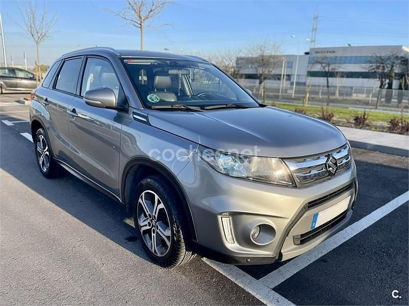 Usado Suzuki Vitara GL 120 CV (88 kW) 2016 Gris / plata SUV