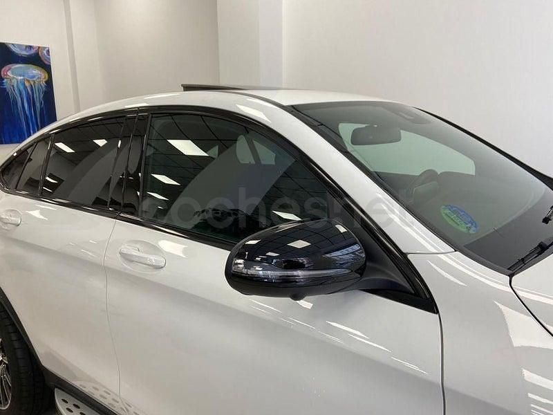 Usado Mercedes GLC350 320 CV (235 kW) 2018 Blanco Coupe