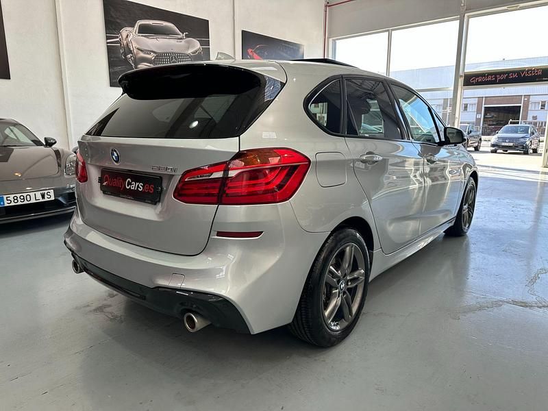 Usado BMW 220 Active Tourer Comfort Edition 192 CV (141 kW) 2019 Gris Monovolumen