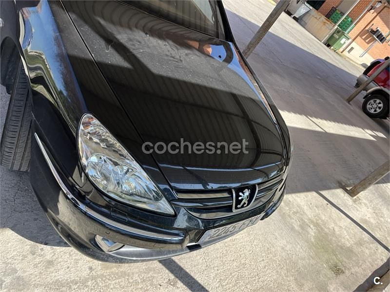 Usado Peugeot 607 204 CV (150 kW) 2007 Negro Berlina