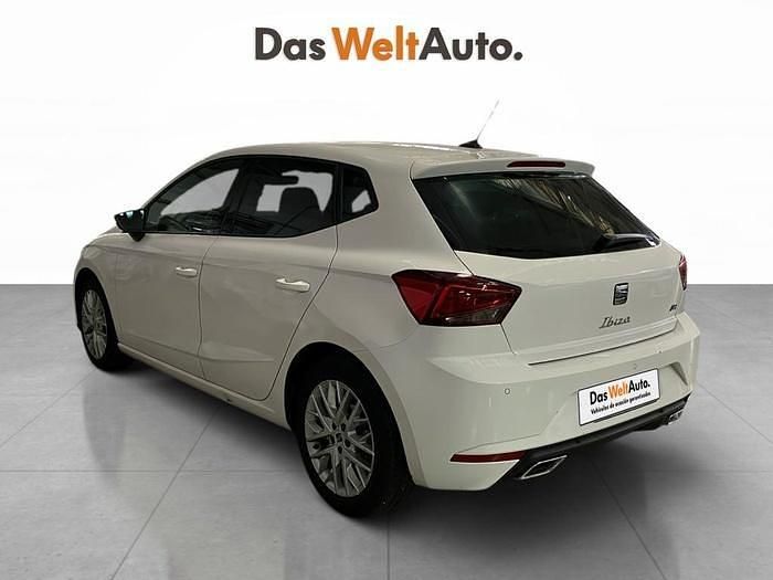 Usado Seat Ibiza FR 110 CV (80 kW) 2022 Blanco