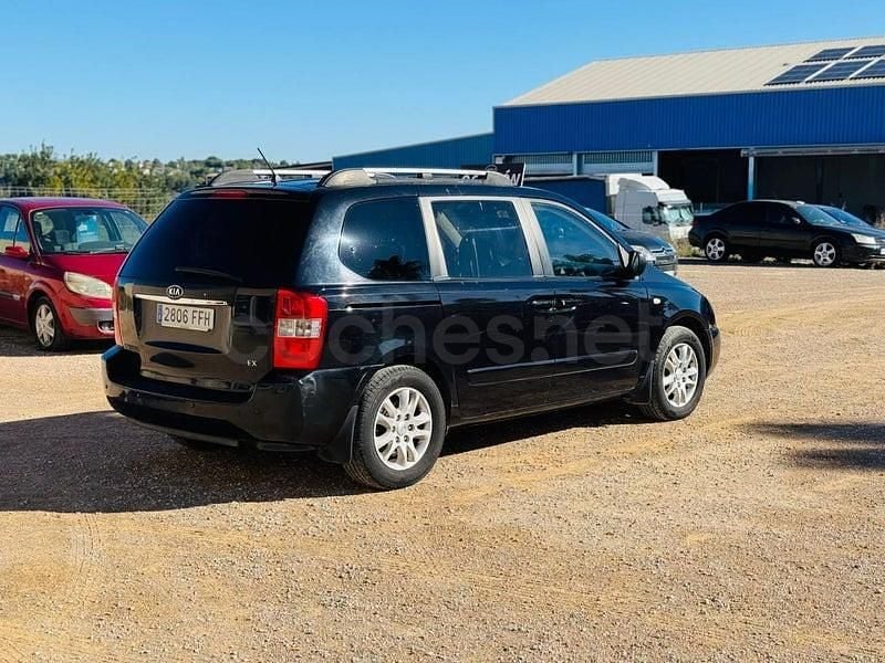 Usado Kia Carnival 185 CV (136 kW) 2007 Negro Monovolumen