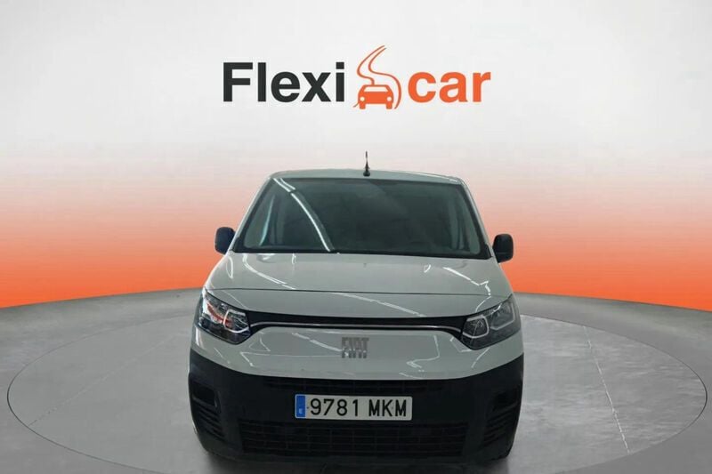 Usado Fiat Doblò 102 CV (75 kW) 2023 Blanco Monovolumen