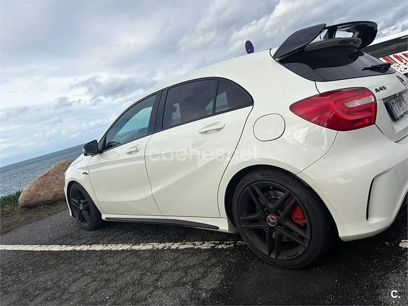 Blanco Usado 2014 Mercedes A45 AMG AMG Berlina | 23.990 € (Precio justo) - Imagen 1/4