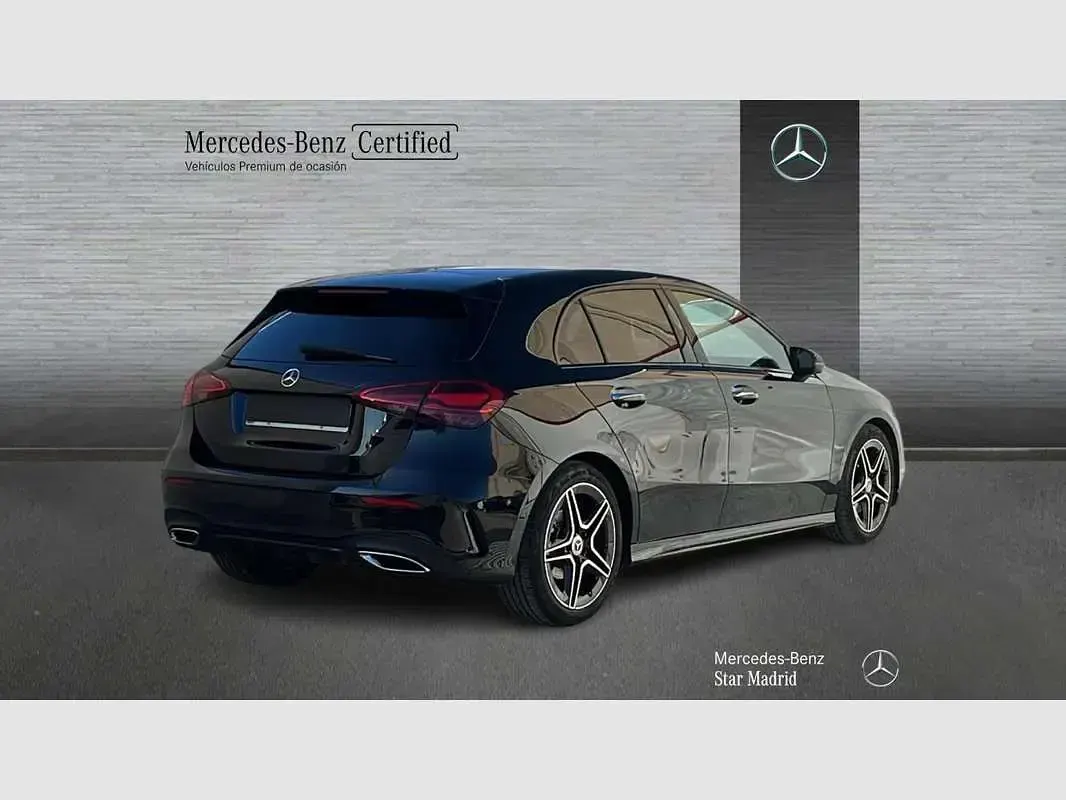 Usado Mercedes A180 109 CV (80 kW) 2025 Negro Utilitario