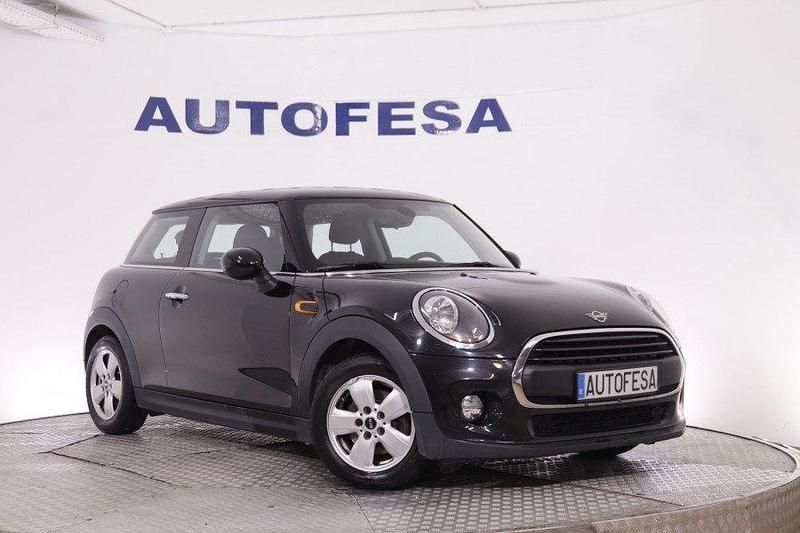 Usado Mini ONE 102 CV (75 kW) 2018 Negra Utilitario