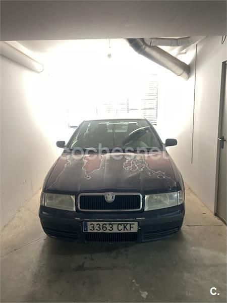 Azul Usado 2003 Skoda Octavia Ambiente Berlina | 2600 € - Imagen 1/1