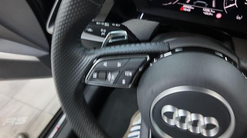 Negro Usado 2022 Audi RS3 Sportback Utilitario | 64.990 € (Caro) - Imagen 1/4