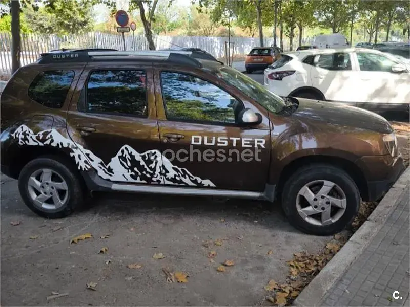 Usado Dacia Duster Lauréate 107 CV (78 kW) 2013 Negro SUV